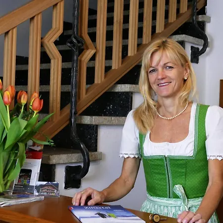 Apartament Gaestehaus Hochmuth