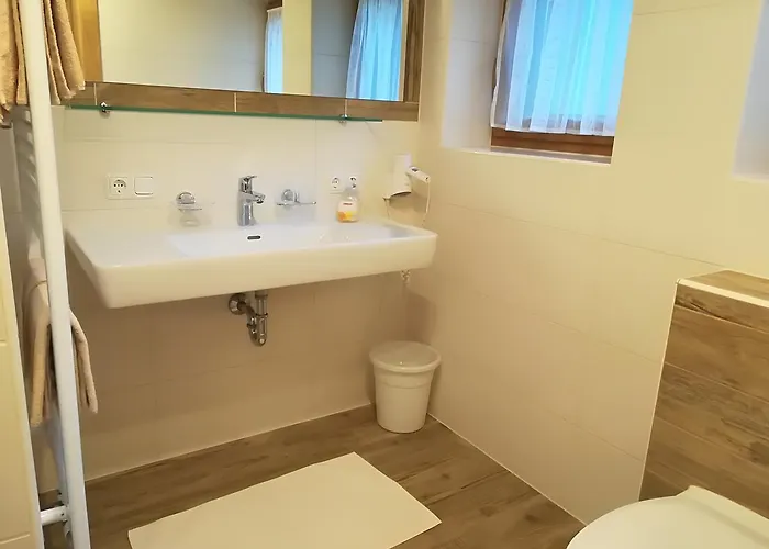 豪施慕斯旅馆 *