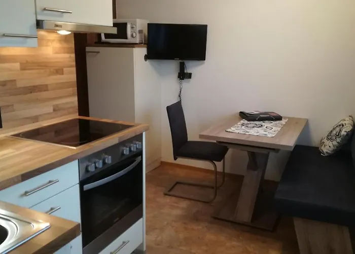 Gaestehaus Hochmuth * Mayrhofen